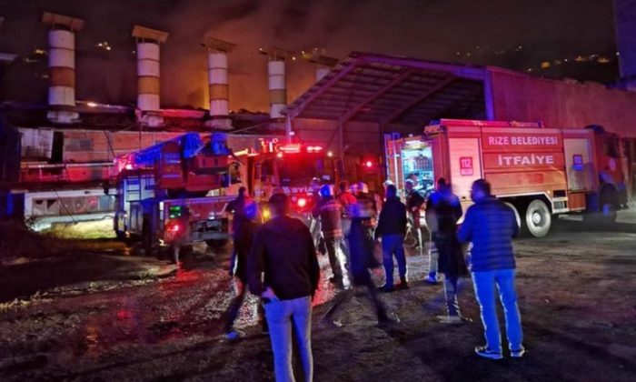 Trabzon’da çay fabrikasında yangın
