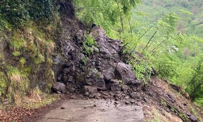 Görele’de heyelan ulaşımı engelledi